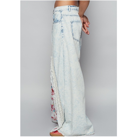 POL Light Wash Stretchy Waist Floral Print lace Denim Wide Leg Jeans Pants - Picture 4 of 4